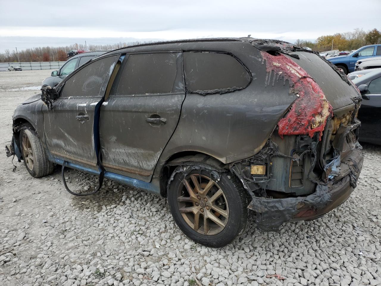 Изображение 2 2017 VOLVO XC60 T5 2017 с VIN YV440MDJ7H2085296