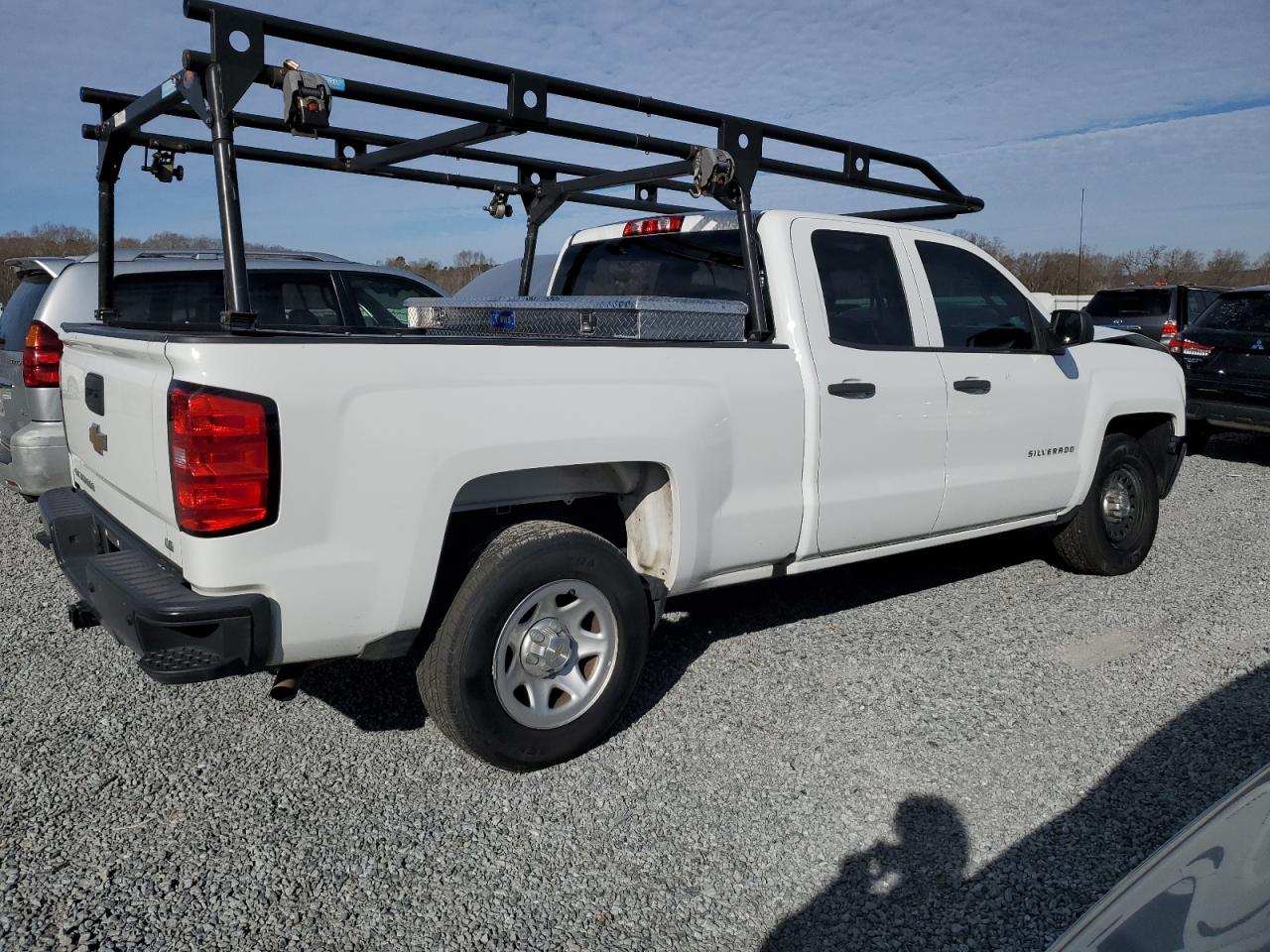 Image 3 of 2019 CHEVROLET SILVERADO LD C1500 2019 with VIN 2GCRCNEC9K1109501