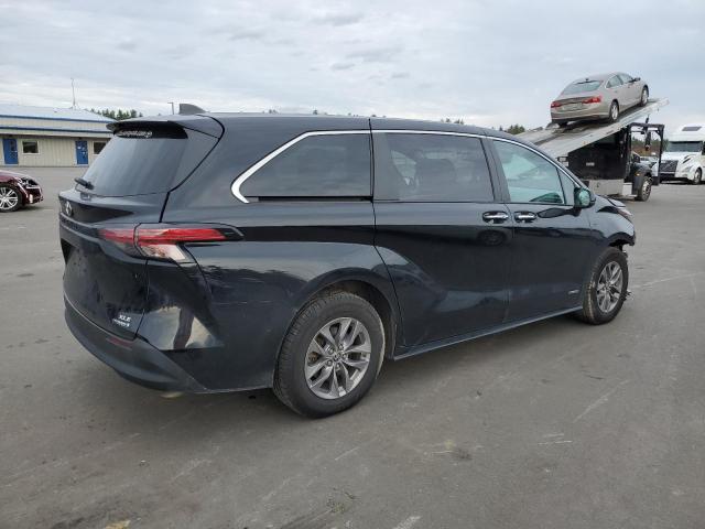 Obraz 3 z 2021 TOYOTA SIENNA XLE 2021 z VIN 5TDYSKFCXMS010791