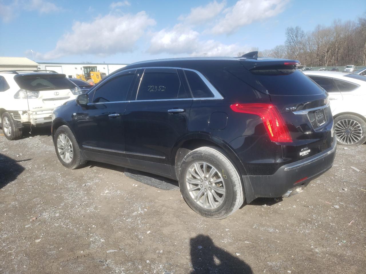 Obraz 2 z 2017 CADILLAC XT5 LUXURY 2017 z VIN 1GYKNDRS7HZ104492