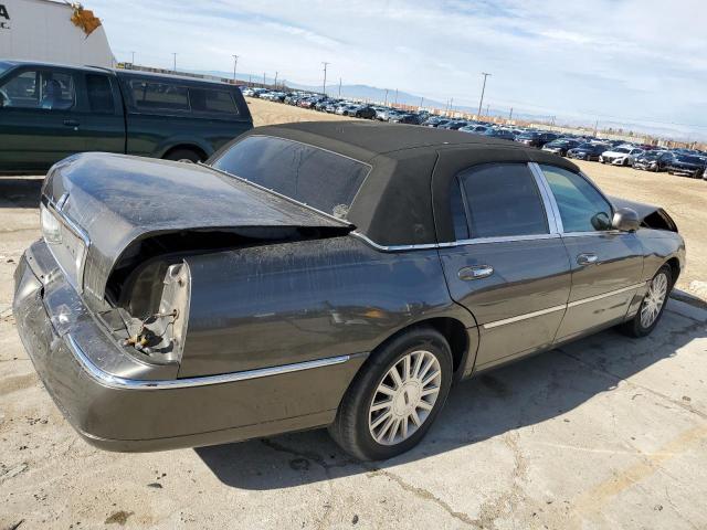 Image 3 of 2003 LINCOLN TOWN CAR EXECUTIVE 2003 with VIN 1LNHM81W13Y647968