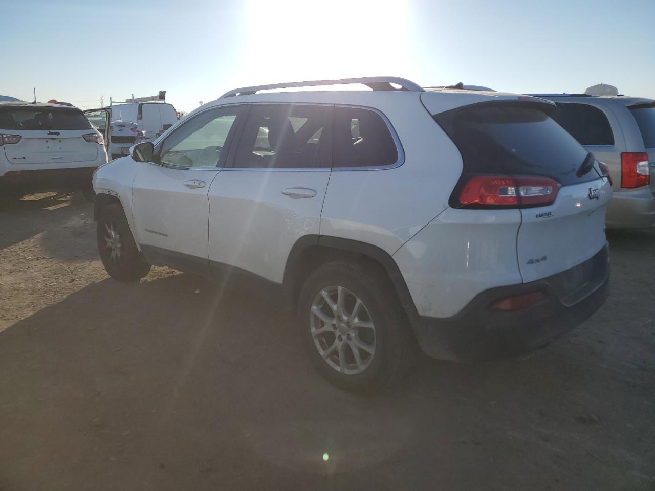 Obraz 2 z 2014 JEEP CHEROKEE LATITUDE 2014 z VIN 1C4PJMCS4EW121019