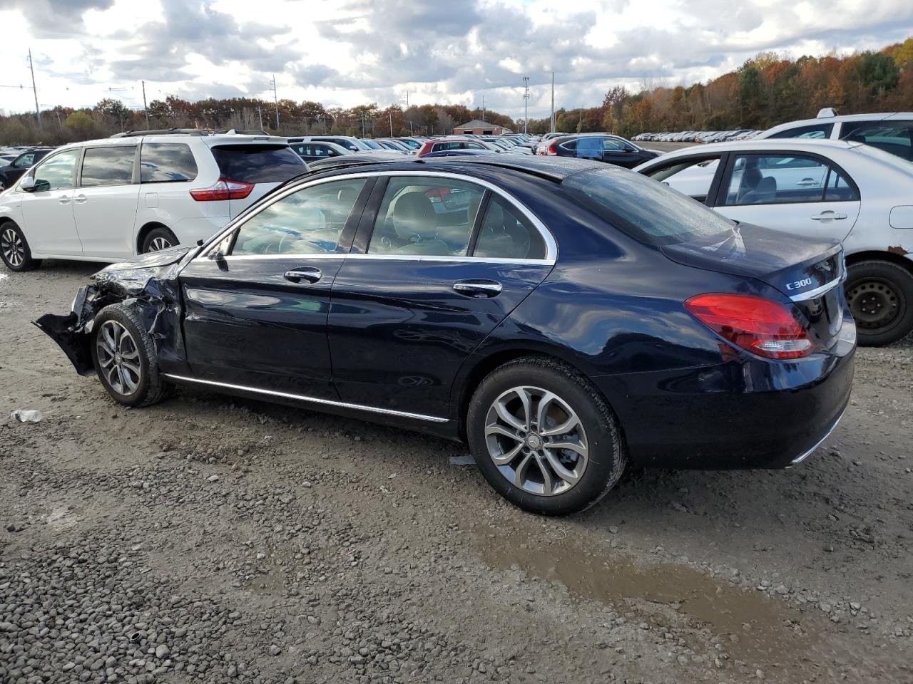 Изображение 2 2017 MERCEDES-BENZ C 300 4MATIC 2017 с VIN 55SWF4KB4HU210062
