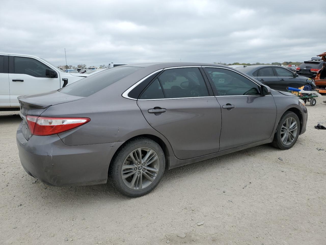 Изображение 3 2015 TOYOTA CAMRY LE 2015 с VIN 4T1BF1FK6FU002466