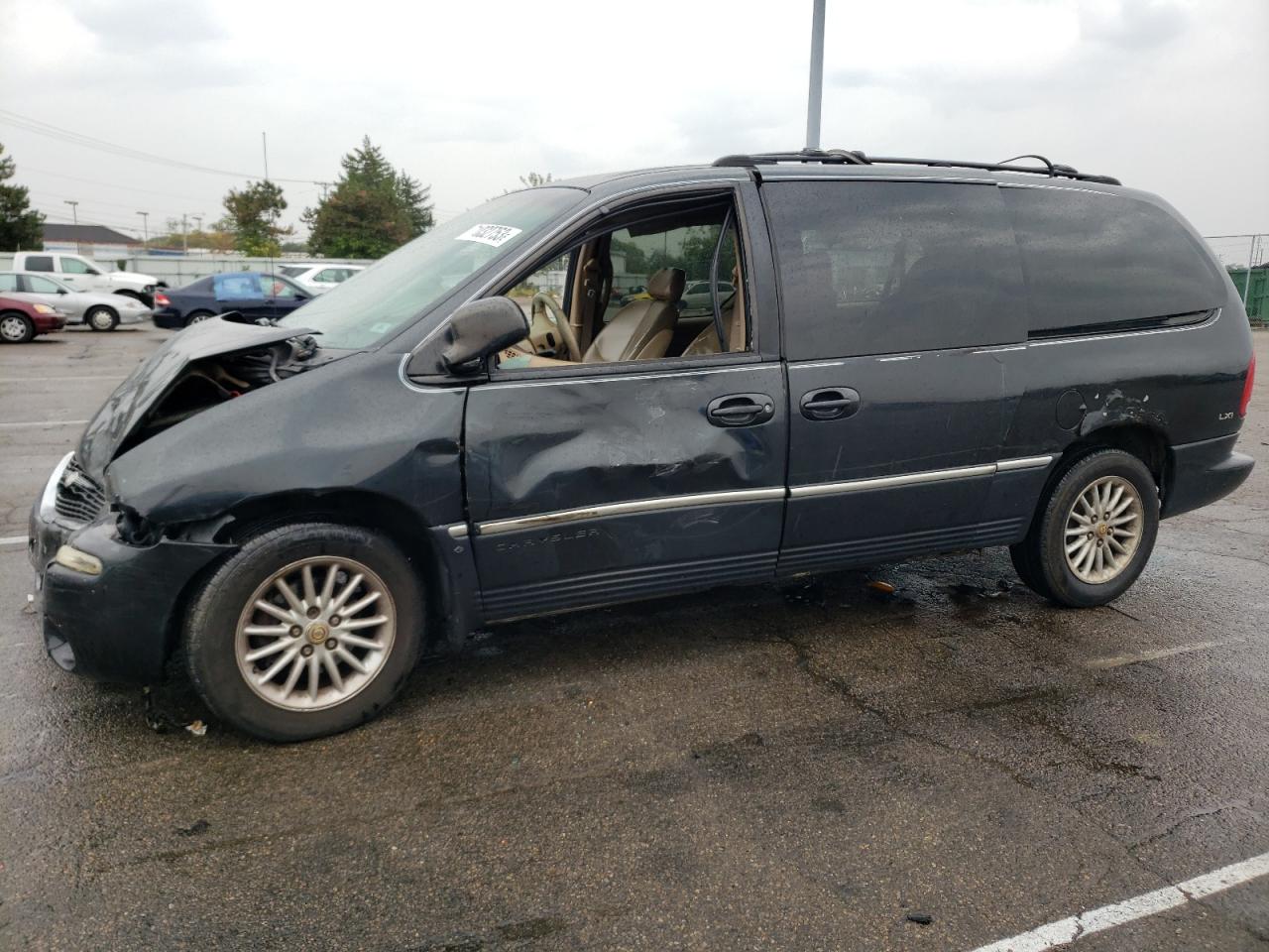 2000 CHRYSLER TOWN & COUNTRY LXI 2000 image