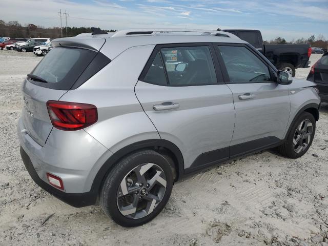 Image 3 of 2022 HYUNDAI VENUE SEL 2022 with VIN KMHRC8A36NU134948