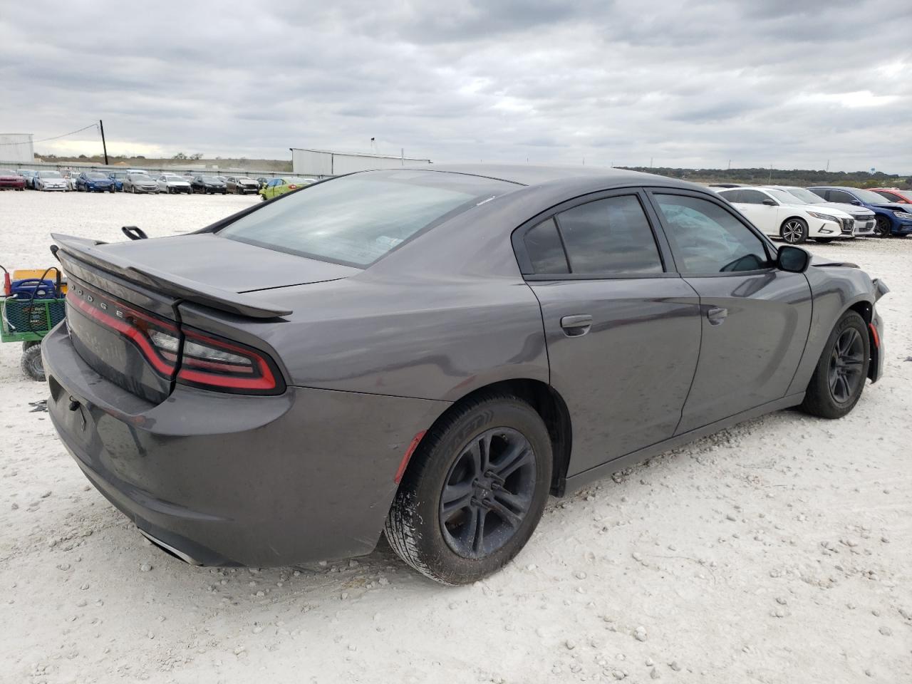 Obraz 3 z 2017 DODGE CHARGER SE 2017 z VIN 2C3CDXBG3HH600429