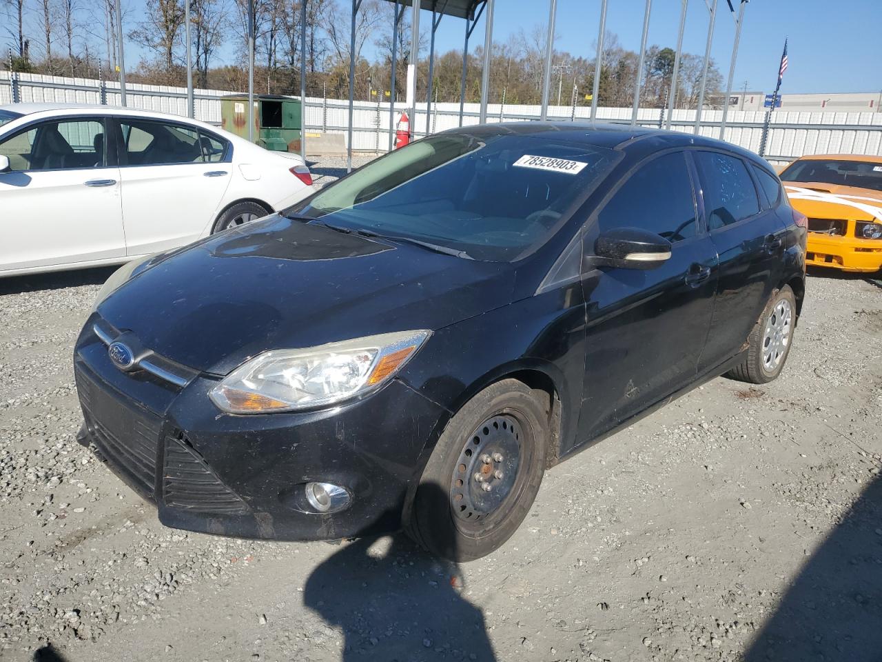 Image 1 of 2012 FORD FOCUS SE 2012 with VIN 1FAHP3K25CL255329