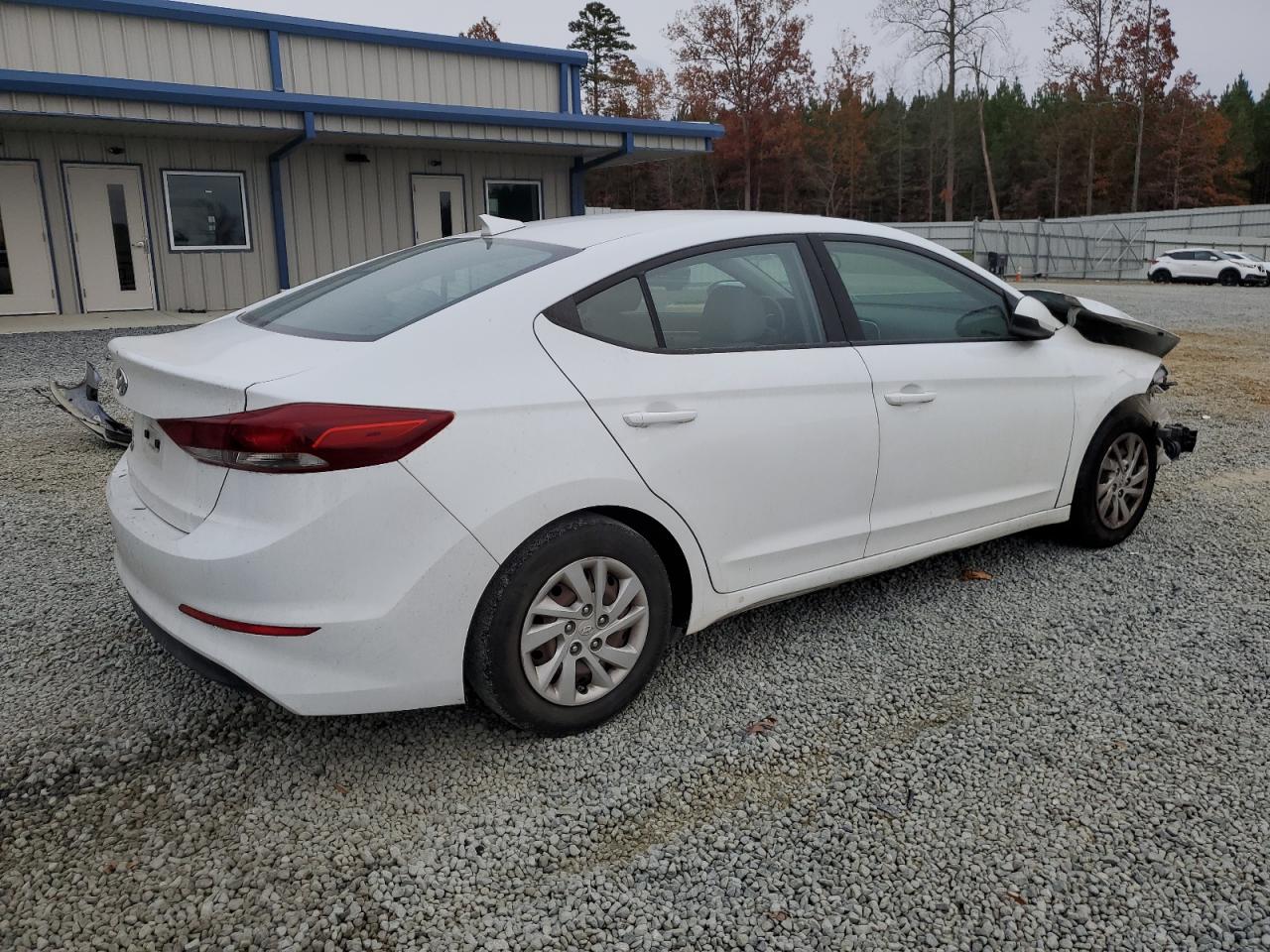 Изображение 3 2017 HYUNDAI ELANTRA SE 2017 с VIN 5NPD74LF2HH188698