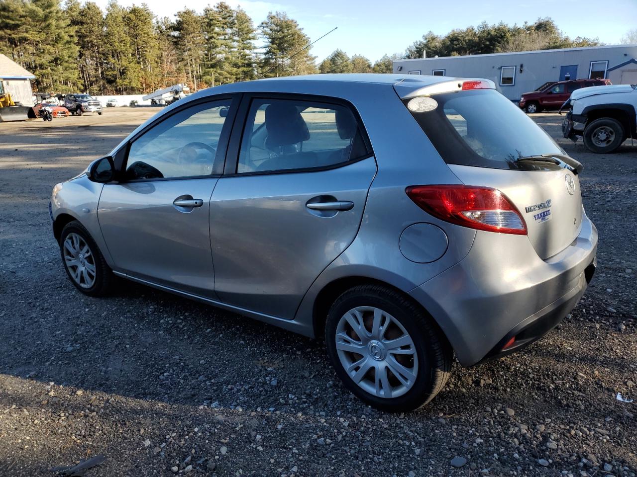 Изображение 2 2011 MAZDA MAZDA2  2011 с VIN JM1DE1HZ5B0123811