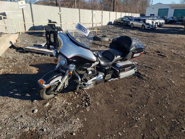 Obraz 2 z 2011 HARLEY-DAVIDSON FLHTCU  2011 z VIN 1HD1FC414BB658840