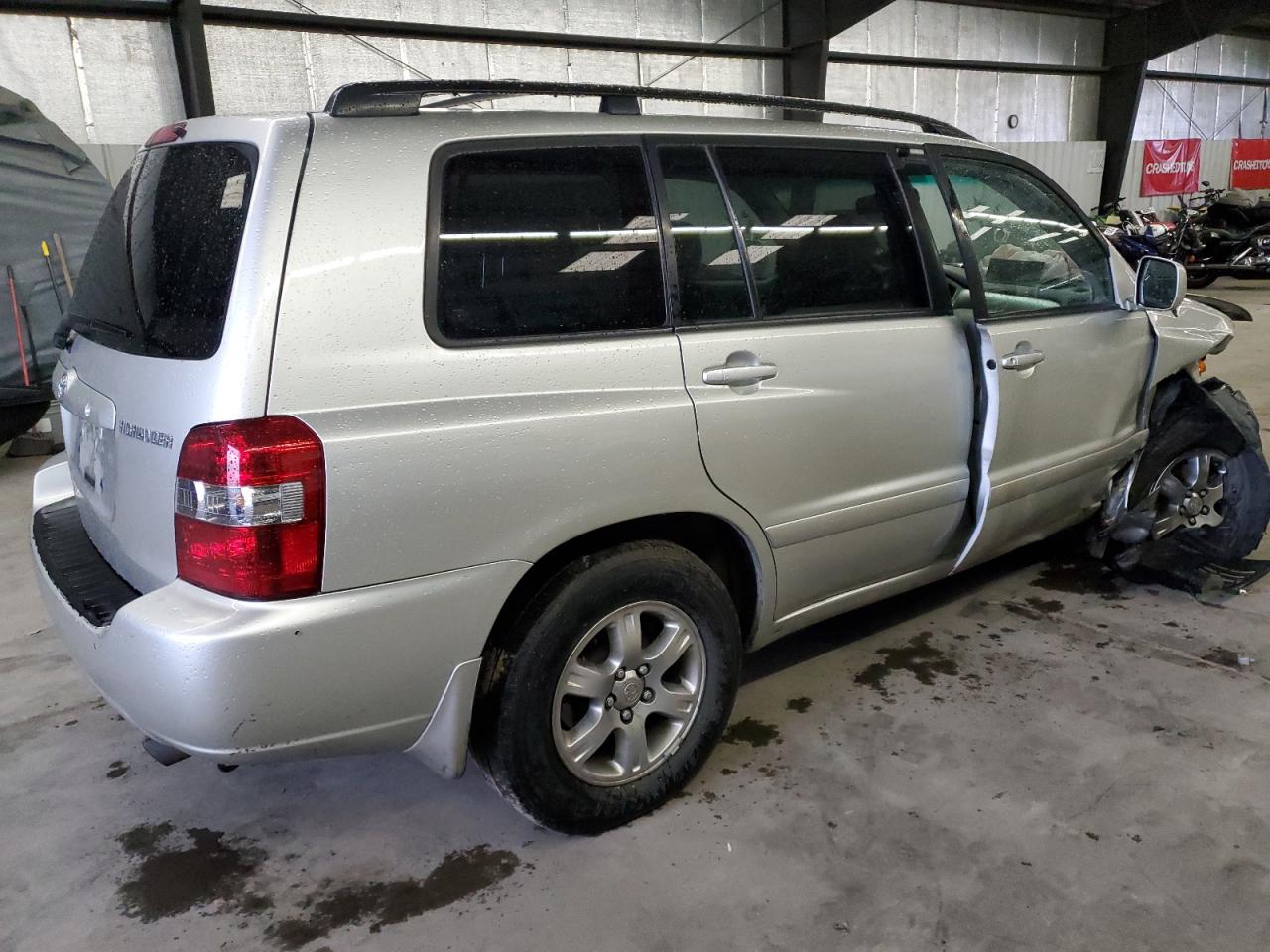Изображение 3 2005 TOYOTA HIGHLANDER LIMITED 2005 с VIN JTEEP21A650070139