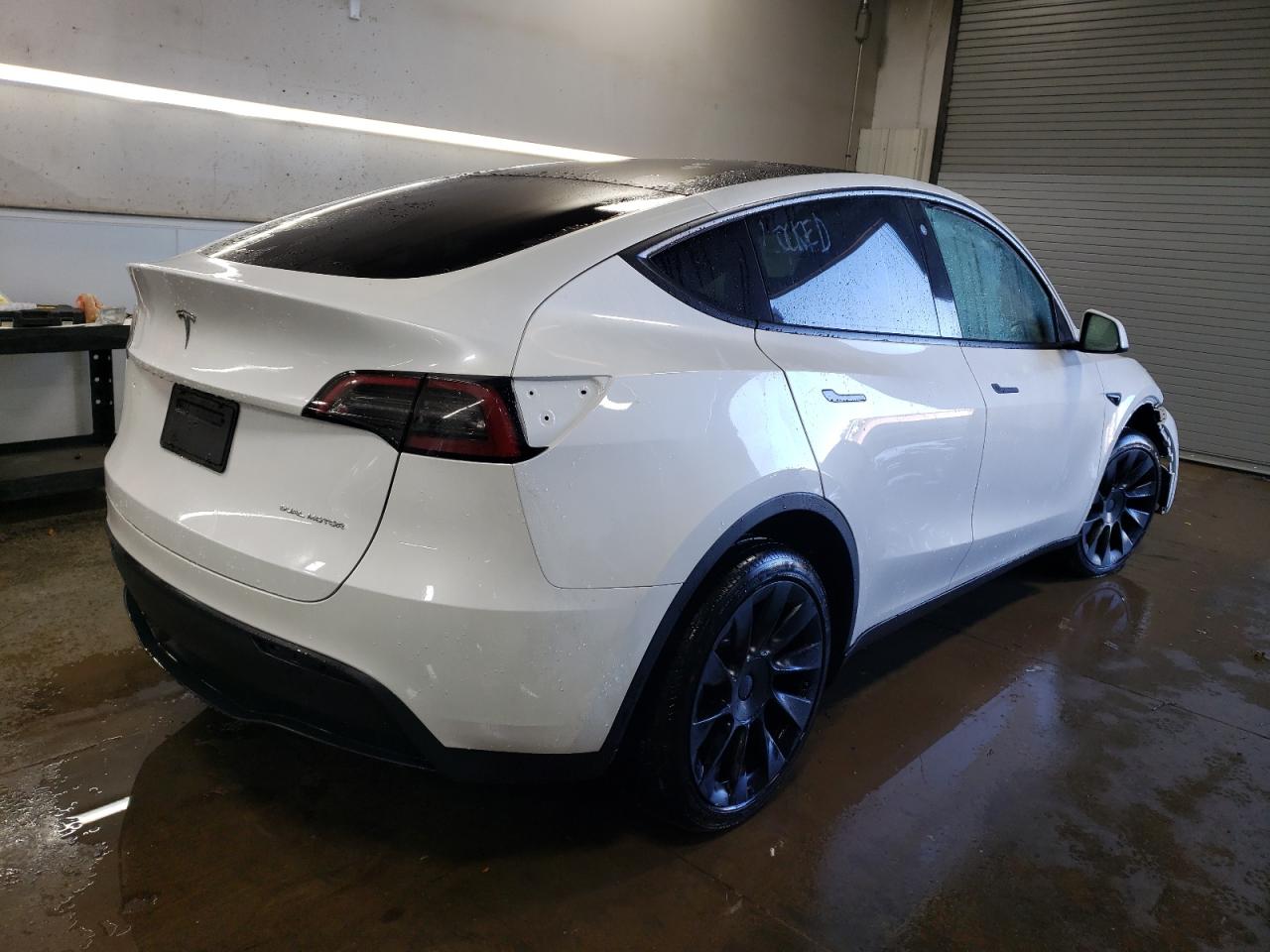 Image 3 of 2023 TESLA MODEL Y  2023 with VIN 7SAYGDEE8PA098720