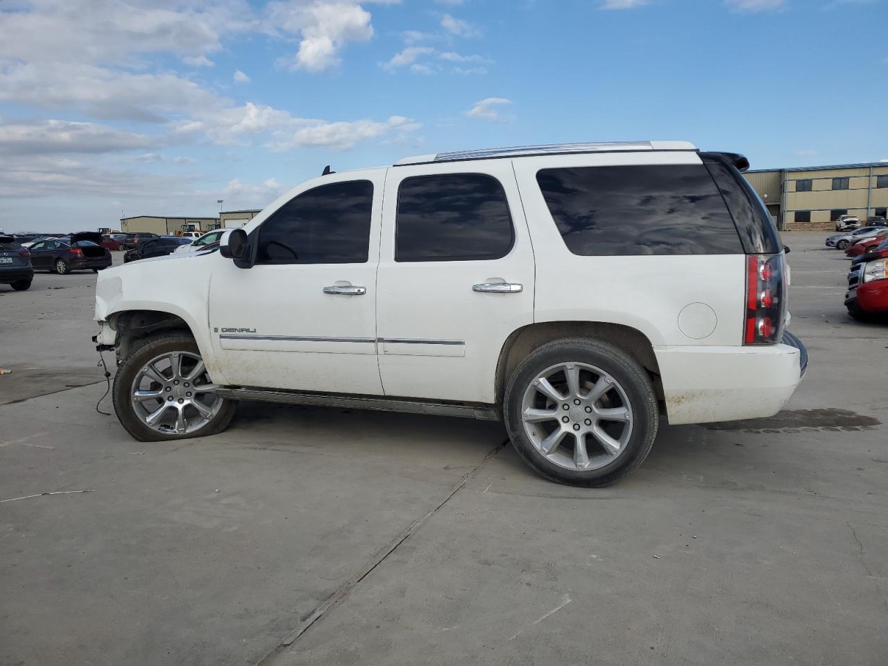 Изображение 2 2009 GMC YUKON DENALI 2009 с VIN 1GKFC03209R271264