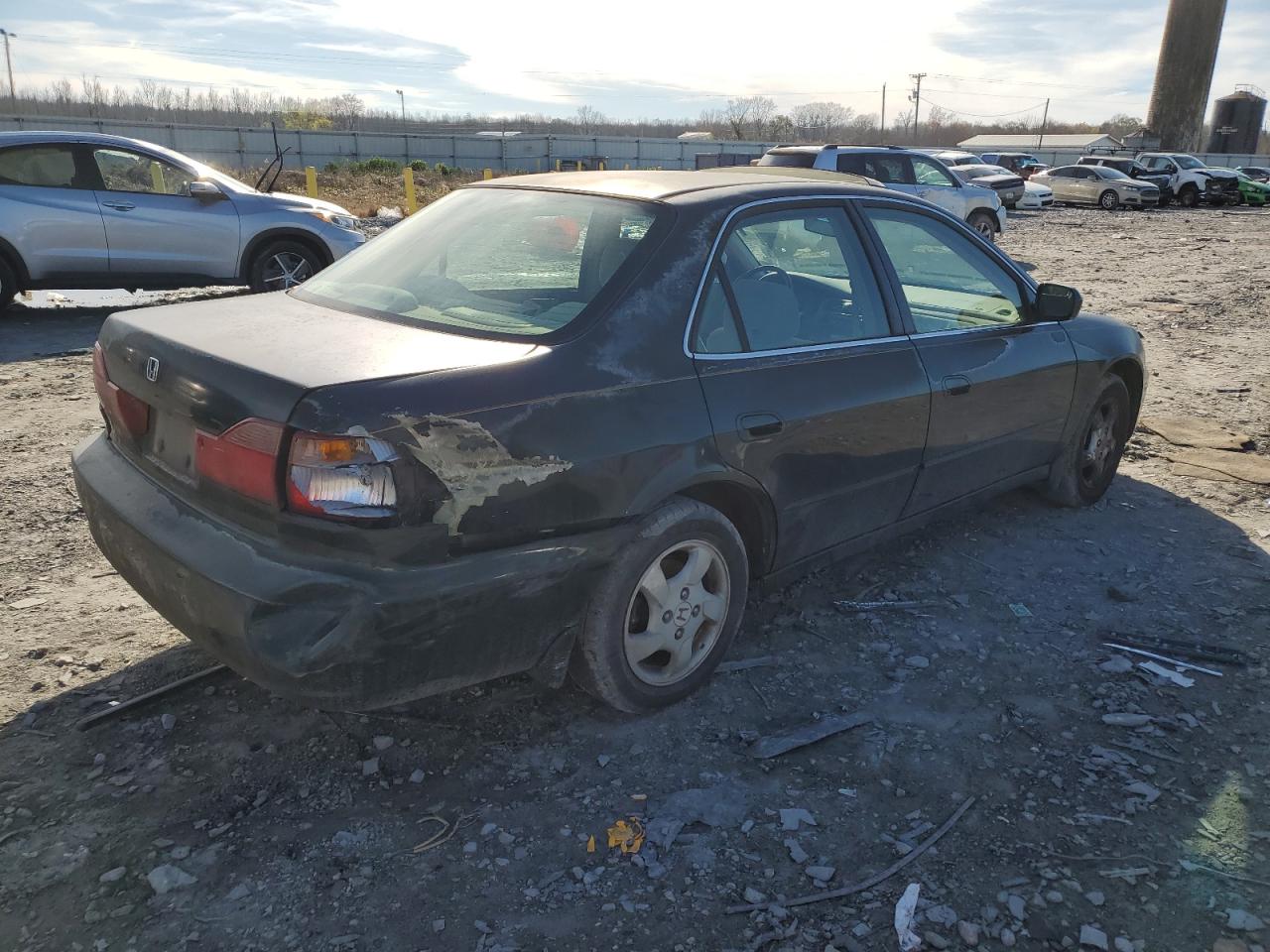 Изображение 3 1998 HONDA ACCORD EX 1998 с VIN 1HGCG5651WA266687