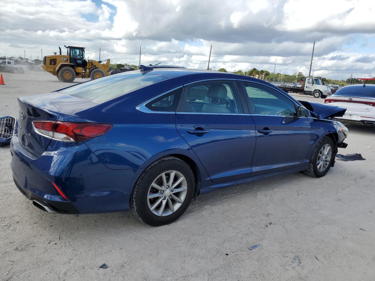 Obraz 3 z 2018 HYUNDAI SONATA SE 2018 z VIN 5NPE24AF8JH695990