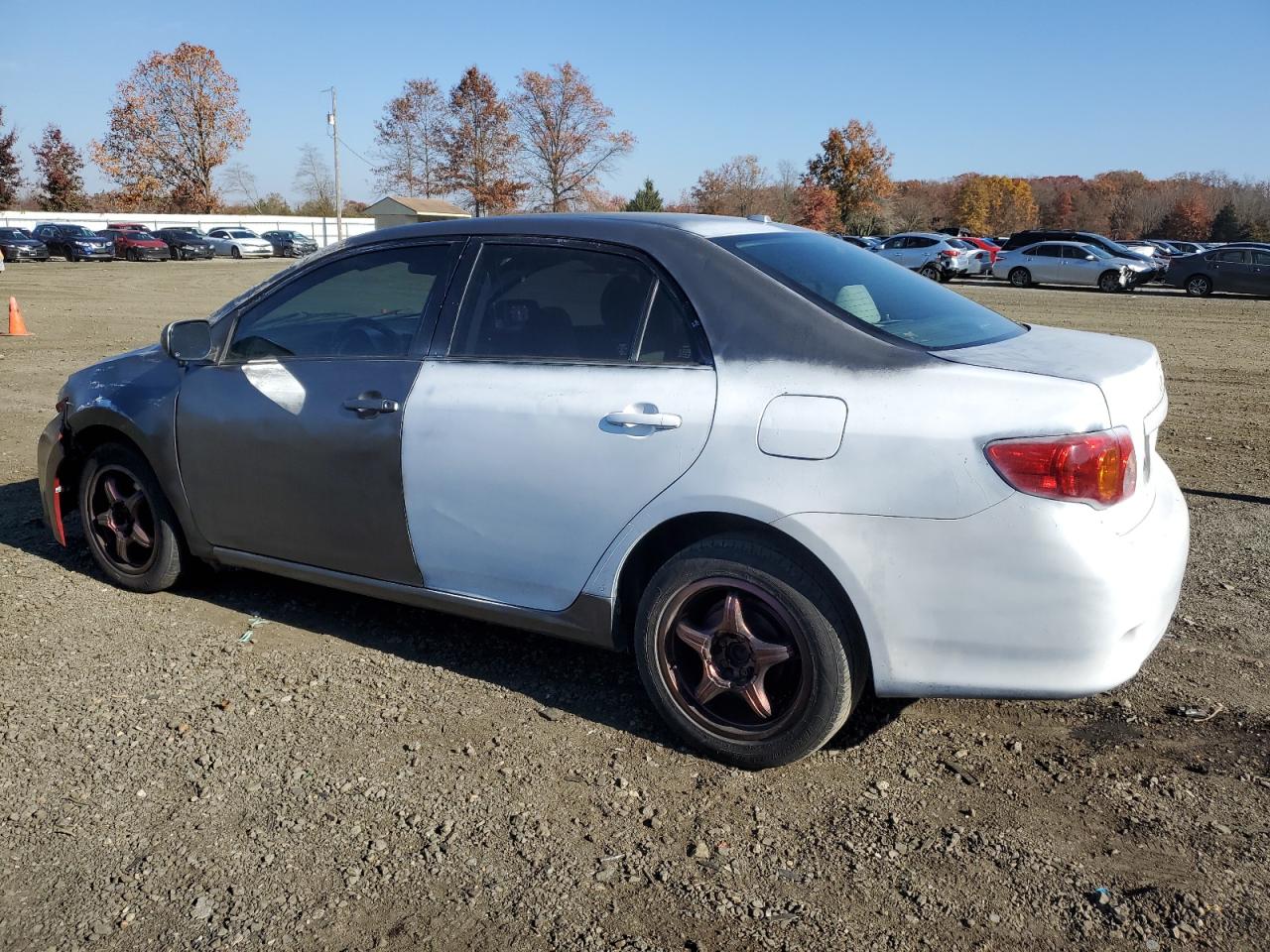 Obraz 2 z 2009 TOYOTA COROLLA BASE 2009 z VIN JTDBL40E499090040