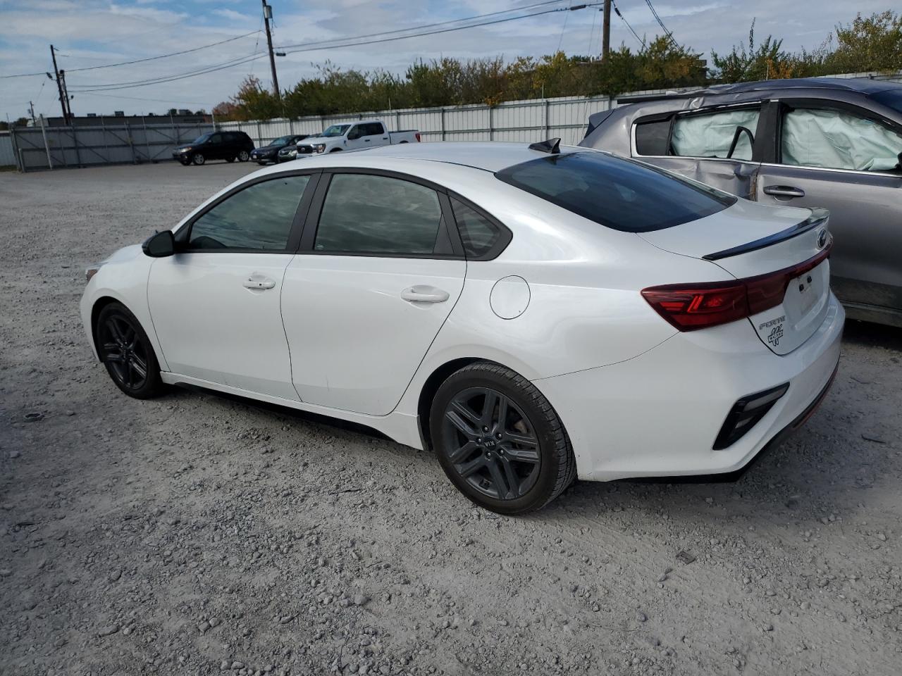 Изображение 2 2021 KIA FORTE GT LINE 2021 с VIN 3KPF34AD8ME276269
