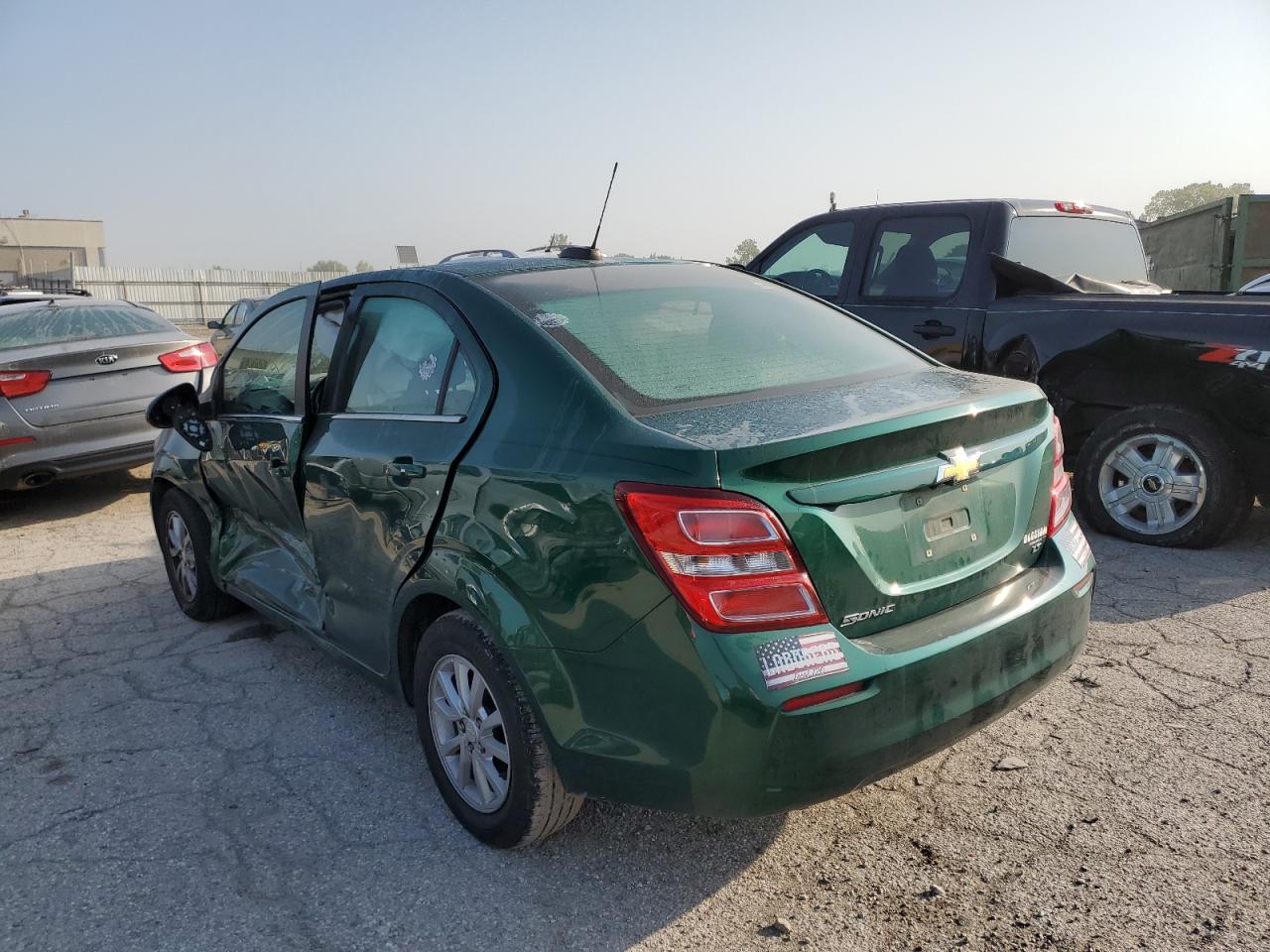 Изображение 3 2018 CHEVROLET SONIC LT 2018 с VIN 1G1JD5SH5J4106763