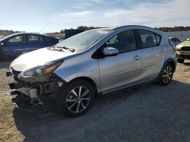 Изображение 1 2018 TOYOTA PRIUS C  2018 с VIN JTDKDTB32J1604215