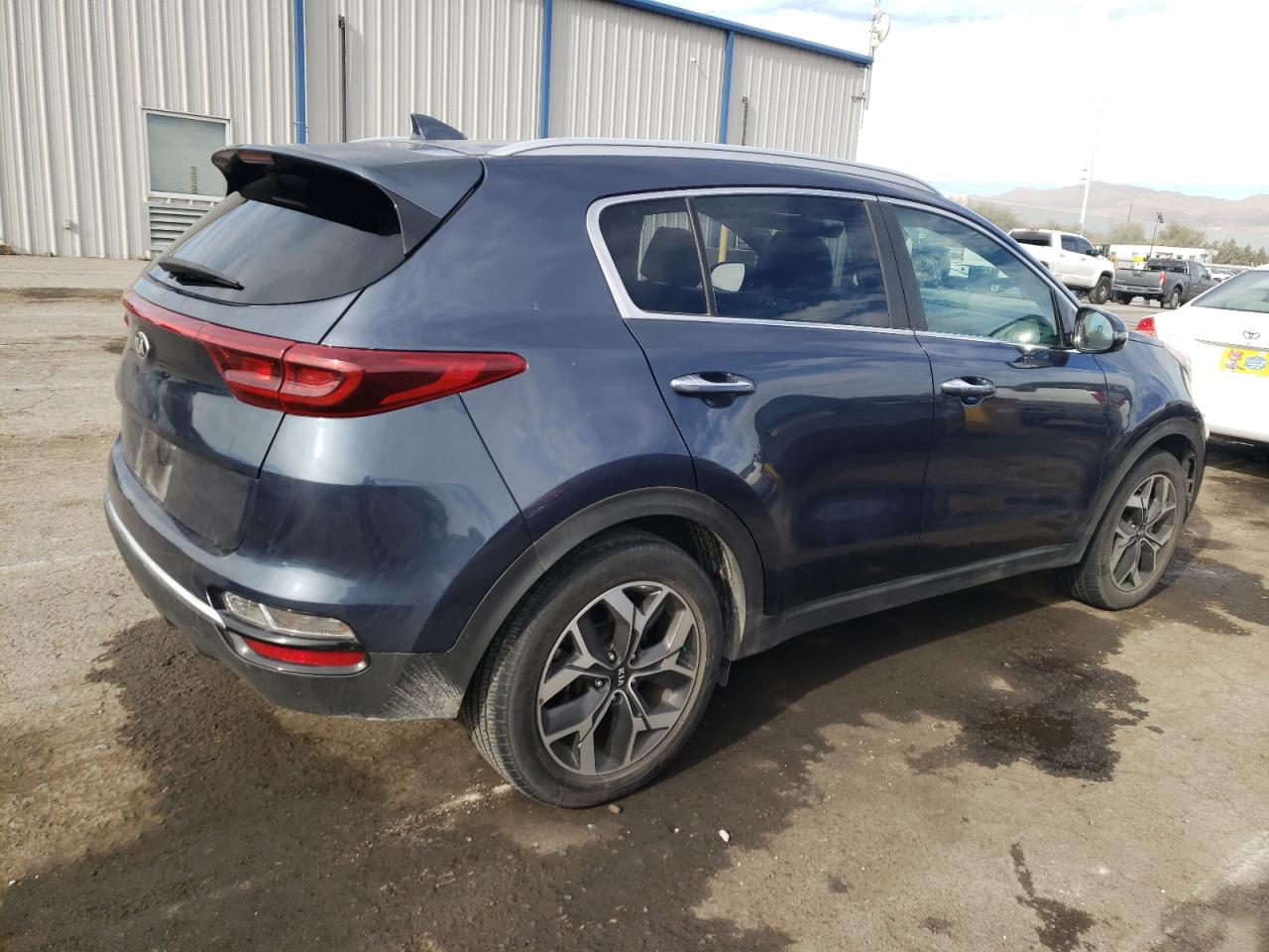 Изображение 3 2020 KIA SPORTAGE EX 2020 с VIN KNDPN3AC9L7697433
