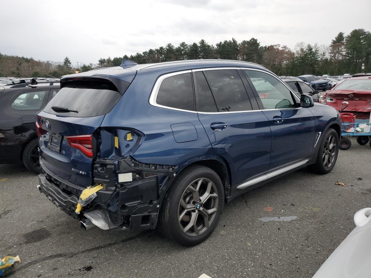 Obraz 3 z 2021 BMW X3 XDRIVE30I 2021 z VIN 5UXTY5C0XM9E87144