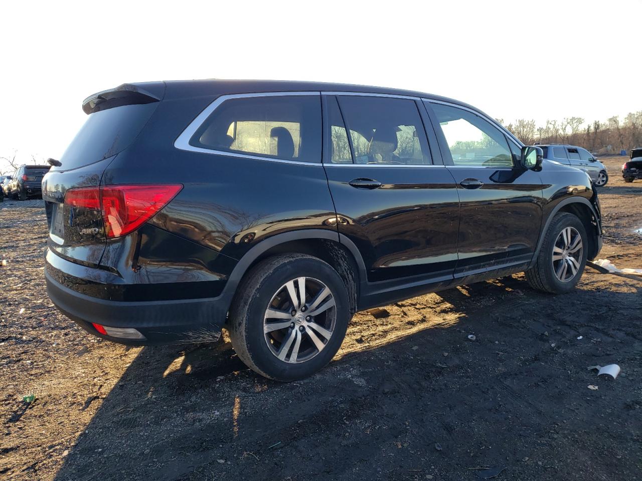 Изображение 3 2017 HONDA PILOT EX 2017 с VIN 5FNYF6H39HB050539