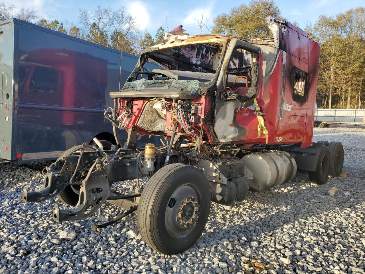 Obraz 2 z 2019 INTERNATIONAL LT625  2019 z VIN 3HSDZAPR7KN313033