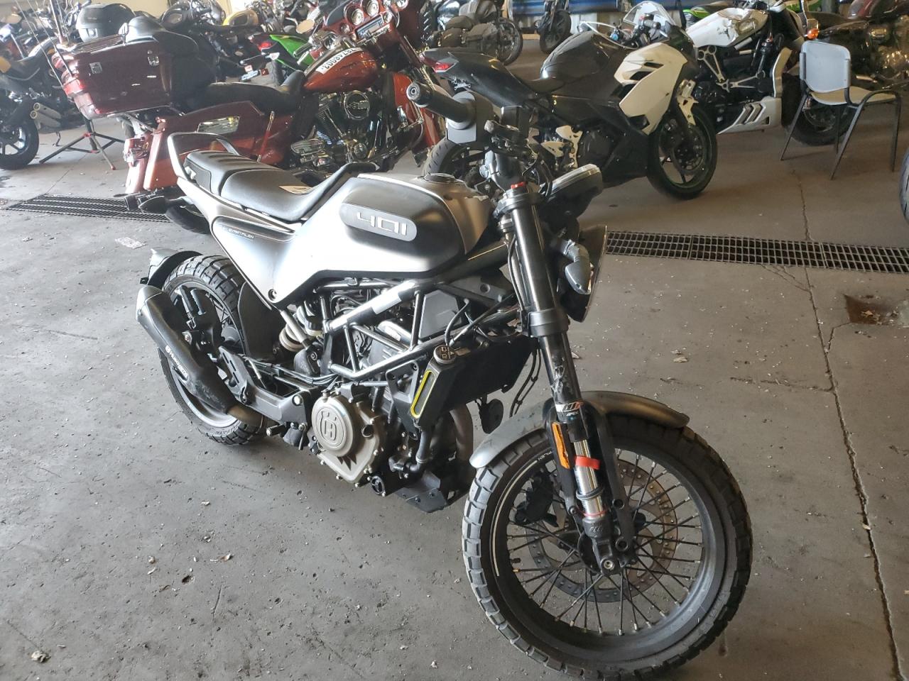 Obraz 2022 HUSQVARNA VITPILEN 401/SVARTPILEN 401  2022