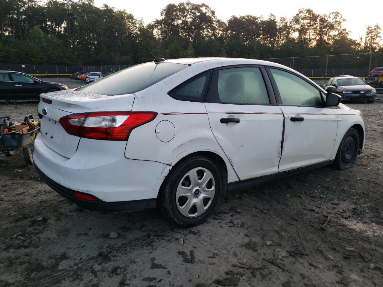 Image 3 of 2012 FORD FOCUS S 2012 with VIN 1FAHP3E2XCL308943