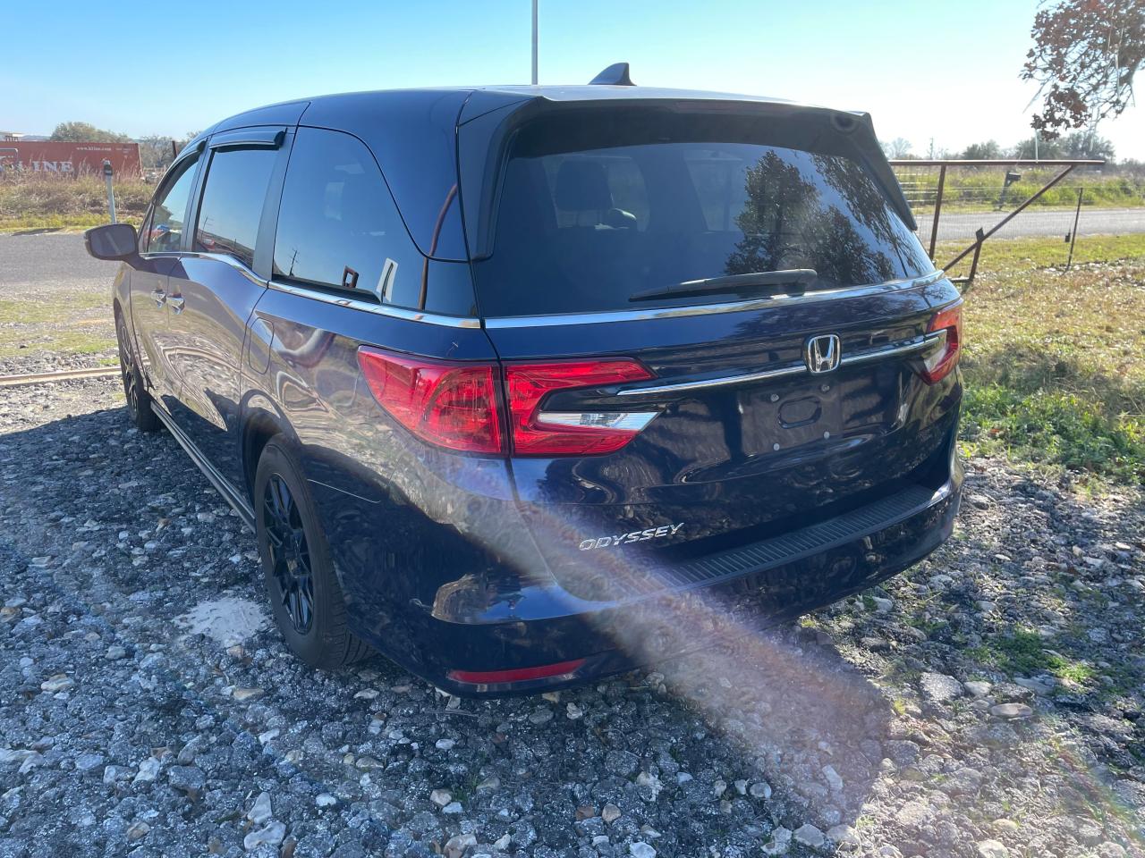 Изображение 3 2022 HONDA ODYSSEY EX 2022 с VIN 5FNRL6H51NB015441