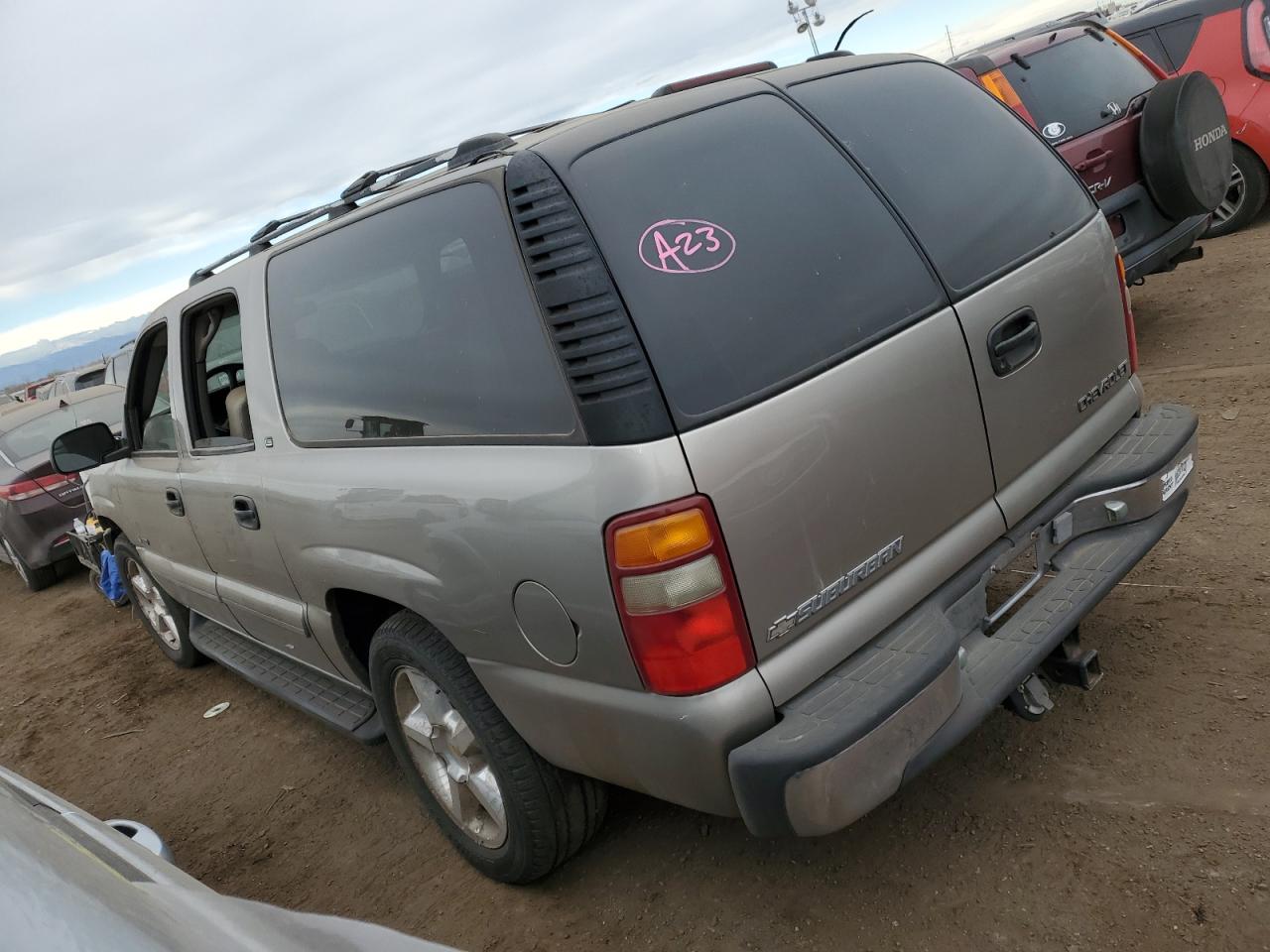 Obraz 2 z 2000 CHEVROLET SUBURBAN K1500 2000 z VIN 3GNFK16T5YG159445