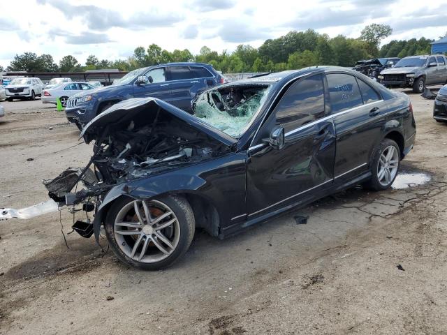 Obraz 1 z 2013 MERCEDES-BENZ C 250 2013 z VIN WDDGF4HB3DR250320