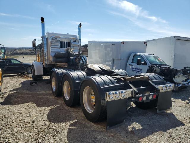 Image 3 of 2019 KENWORTH CONSTRUCTION W900 2019 with VIN 1XKWP4TX4KJ240742