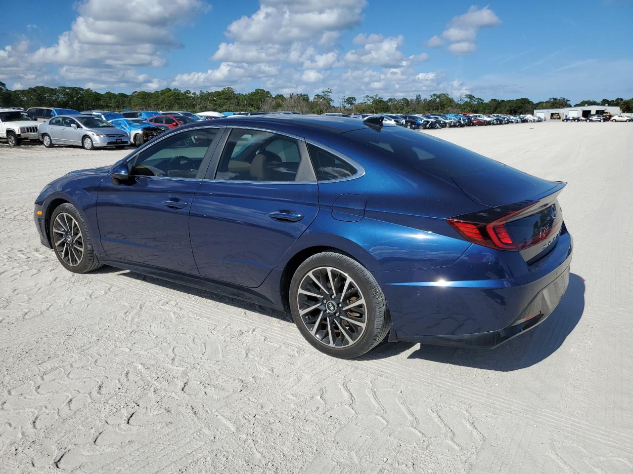 Изображение 2 2021 HYUNDAI SONATA LIMITED 2021 с VIN 5NPEH4J26MH075767