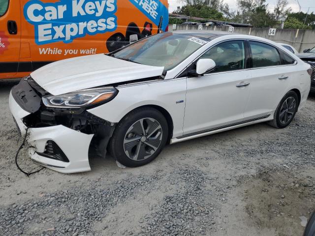 Image 1 of 2018 HYUNDAI SONATA HYBRID 2018 with VIN KMHE34L35JA078842