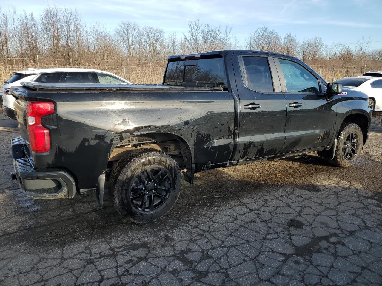Image 3 of 2020 CHEVROLET SILVERADO K1500 RST 2020 with VIN 1GCRYEED1LZ271092
