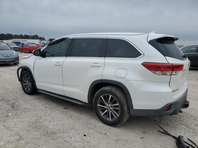 Image 2 of 2017 TOYOTA HIGHLANDER SE 2017 with VIN 5TDKZRFH2HS521729