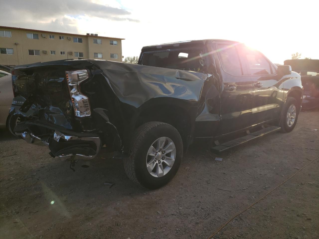 Изображение 3 2022 CHEVROLET SILVERADO LTD C1500 LT 2022 с VIN 1GCRWCED7NZ199828