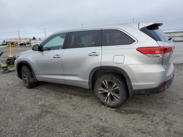 Image 2 of 2018 TOYOTA HIGHLANDER LE 2018 with VIN 5TDBZRFH9JS823444