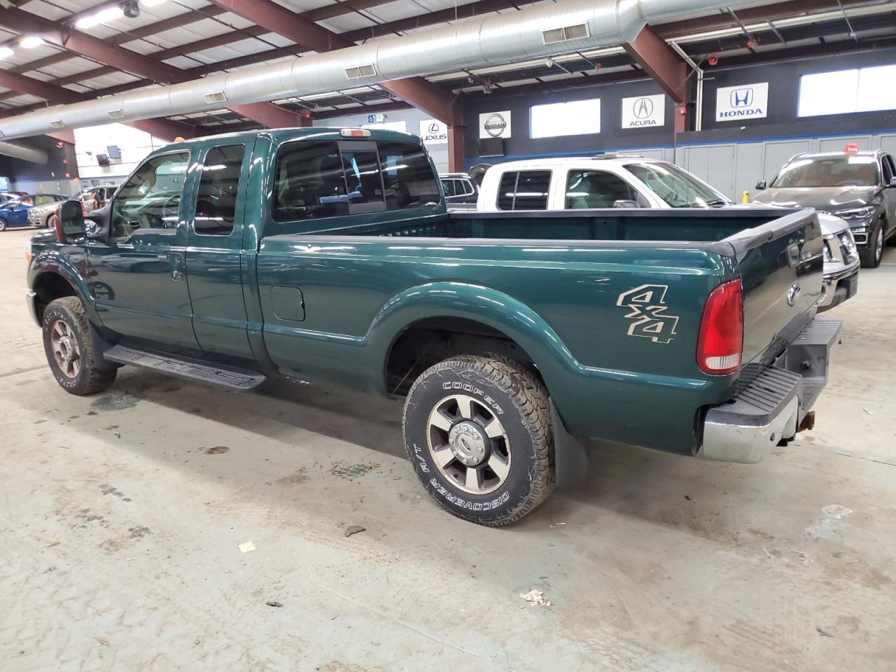 Image 2 of 2011 FORD F250 SUPER DUTY 2011 with VIN 1FT7X2B67BEA25538