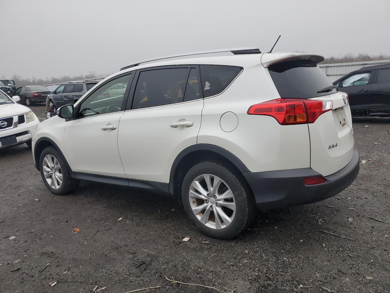 Obraz 2 z 2013 TOYOTA RAV4 LIMITED 2013 z VIN JTMDFREVXDD032803