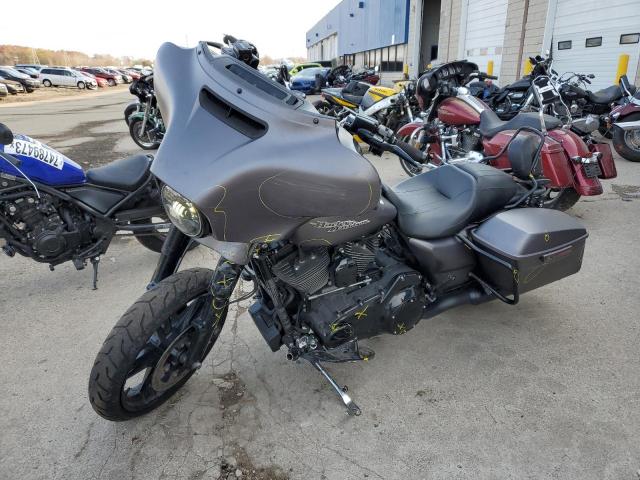Изображение 2 2016 HARLEY-DAVIDSON FLHXS STREET GLIDE SPECIAL 2016 с VIN 1HD1KRM11GB665928