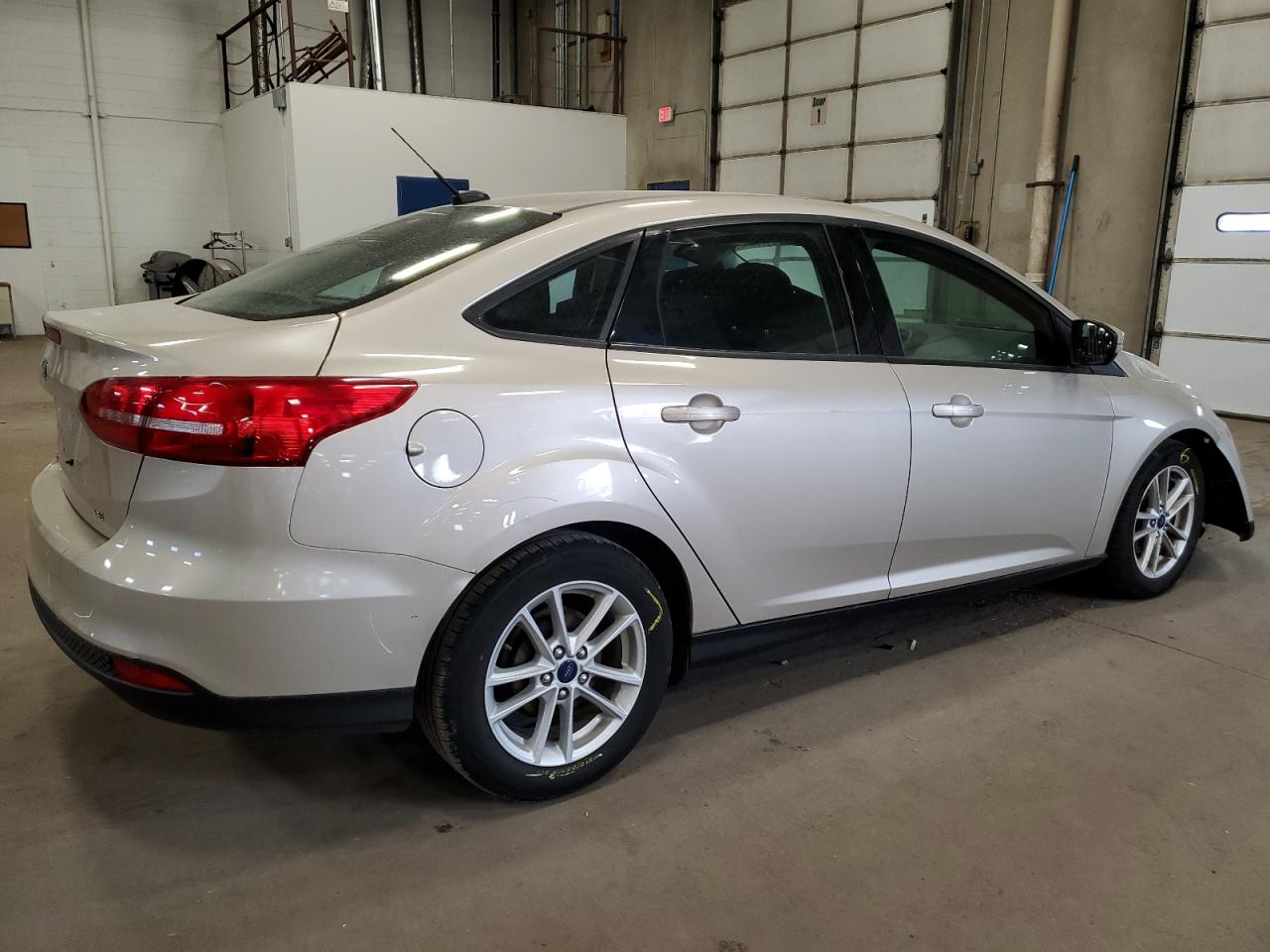 Image 3 of 2017 FORD FOCUS SE 2017 with VIN 1FADP3F28HL329083