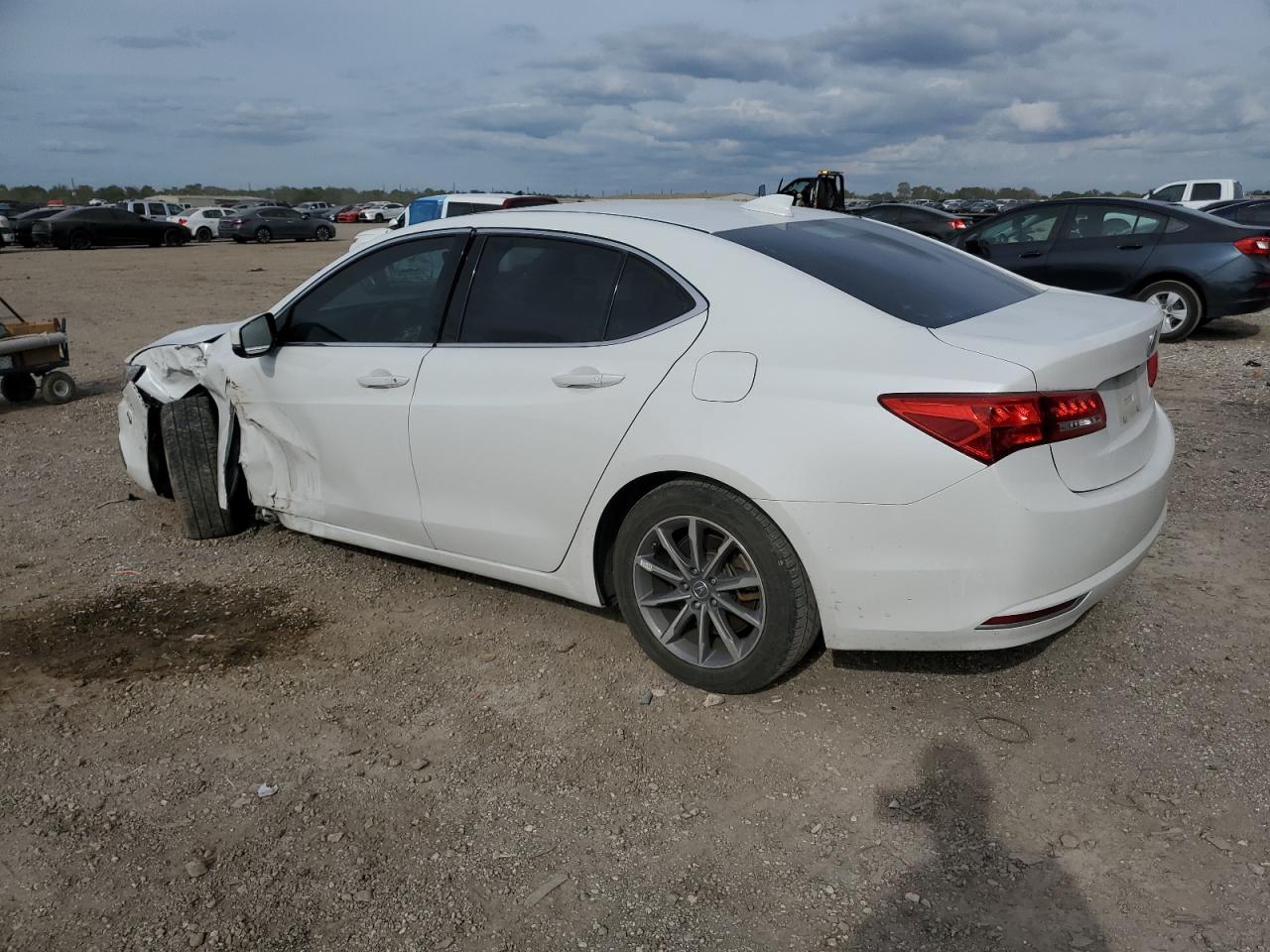 Obraz 2 z 2020 ACURA TLX TECHNOLOGY 2020 z VIN 19UUB1F55LA002931