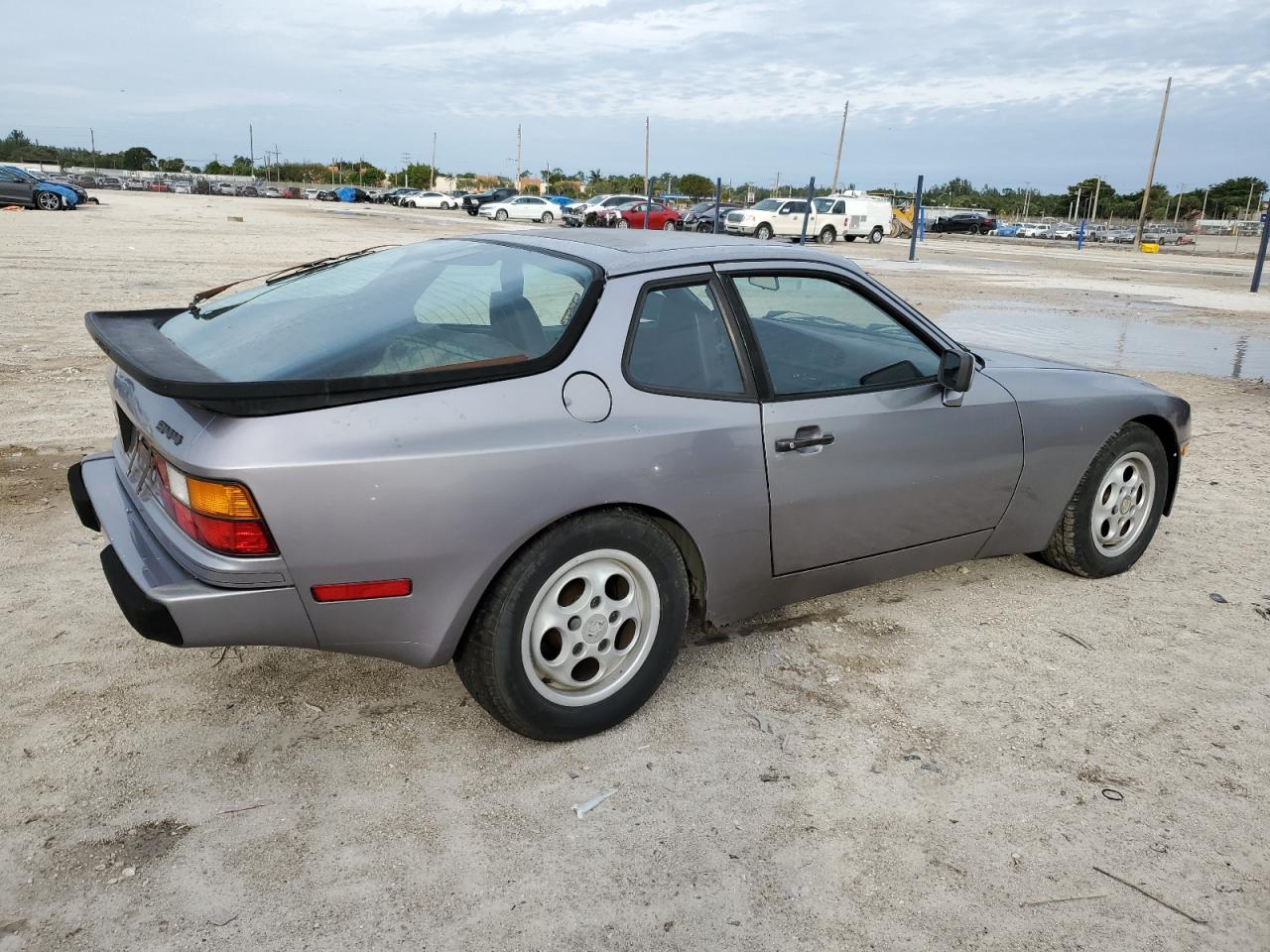 Изображение 3 1987 PORSCHE 944  1987 с VIN WP0AB0949HN472488