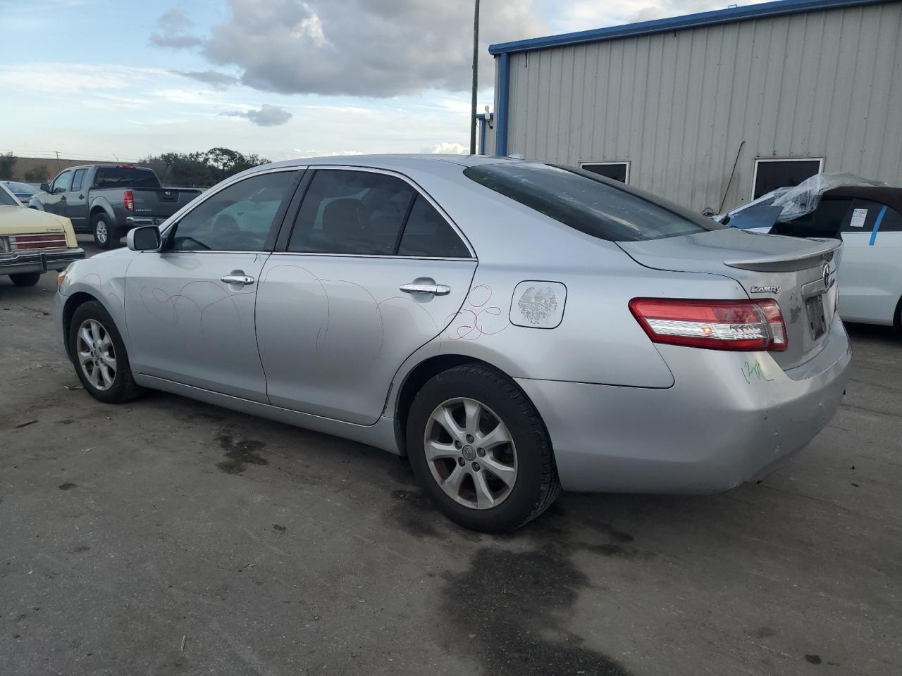 Image 2 of 2011 TOYOTA CAMRY BASE 2011 with VIN 4T1BF3EK4BU724574