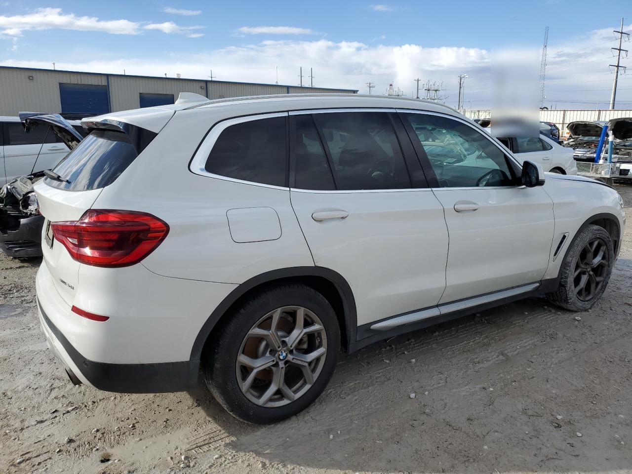 Image 3 of 2020 BMW X3 SDRIVE30I 2020 with VIN 5UXTY3C07L9B04327