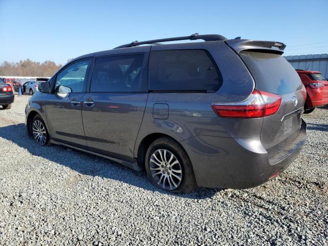 Image 2 of 2020 TOYOTA SIENNA XLE 2020 with VIN 5TDYZ3DC4LS075168
