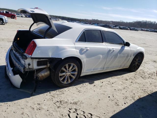 Изображение 3 2018 CHRYSLER 300 TOURING 2018 с VIN 2C3CCARG9JH118012